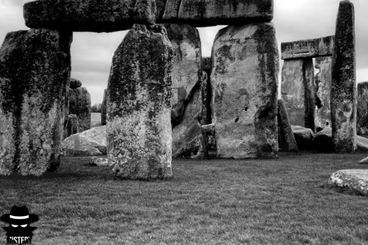 Misteri Stonehenge : Tujuan dan Asal Usul Monumen Prasejarah