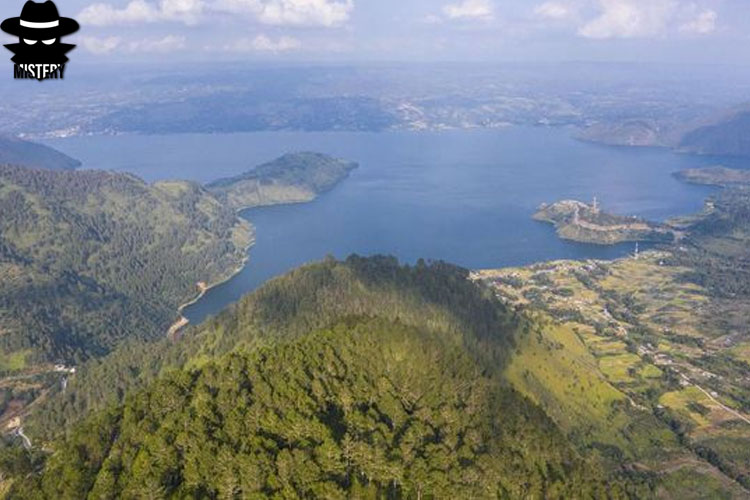 Misteri Danau Toba : Asal Usul dan Legenda Pulau Samosir