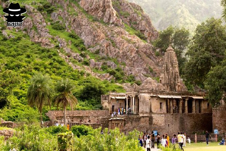 Hantu Penunggu di Benteng Bhangarh, India