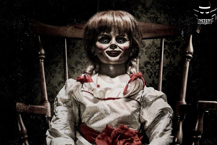 Boneka Annabelle Kisah Nyata di Balik Boneka Paling Menyeramkan di Dunia