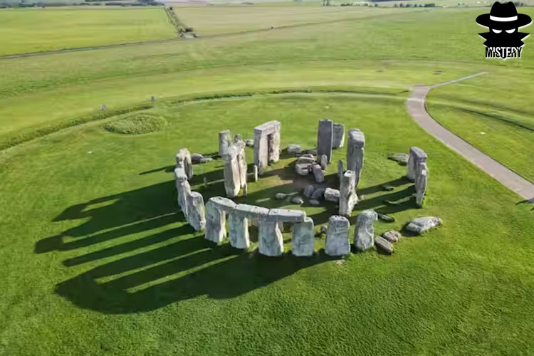 Stonehenge Struktur Megalitik Kuno yang Masih Menyimpan Rahasia